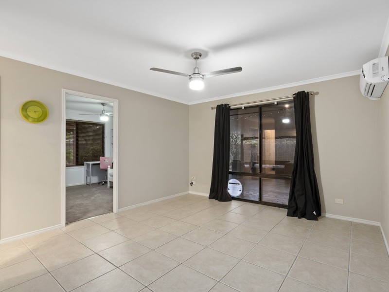 13 Inman Court, Pacific Pines QLD 4211