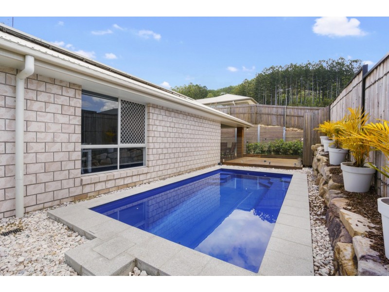 17 Hoop Pine Circuit, Maudsland QLD 4210