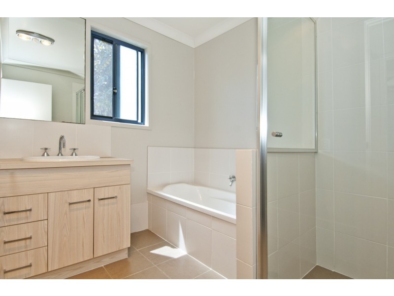 23 Bahkeeta Street, Oxenford QLD 4210