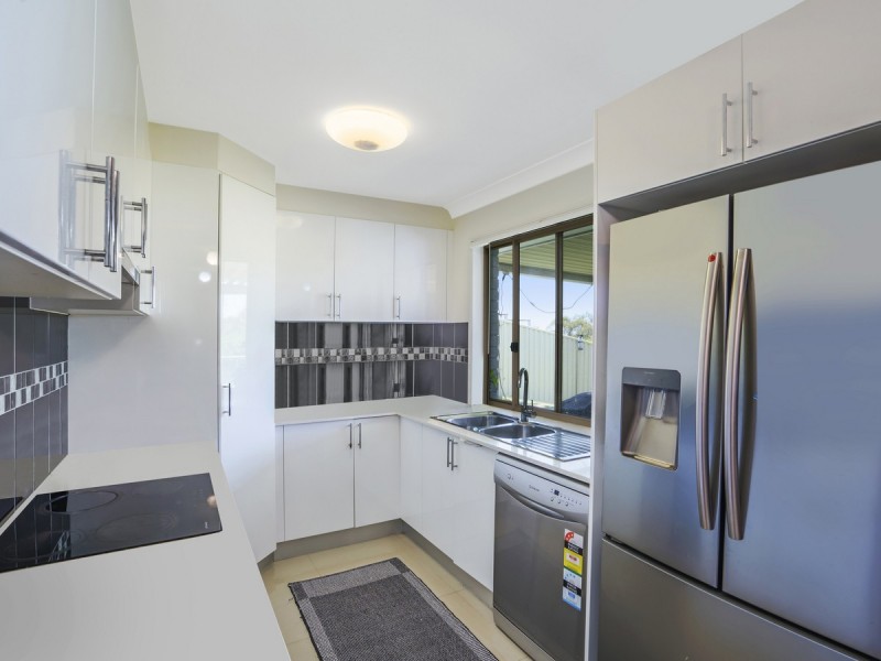 25 Crestridge Crescent, Oxenford QLD 4210