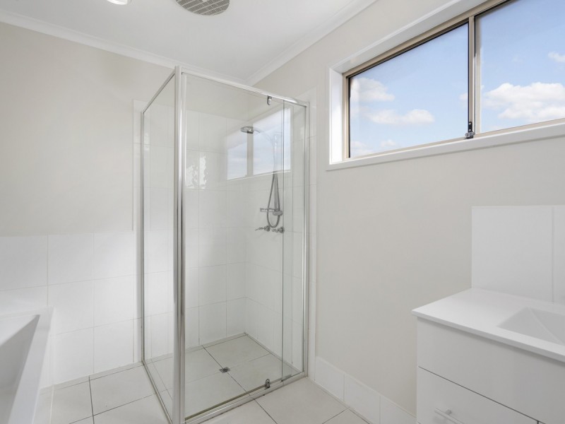 7/11 Kingaroy Avenue, Helensvale QLD 4212