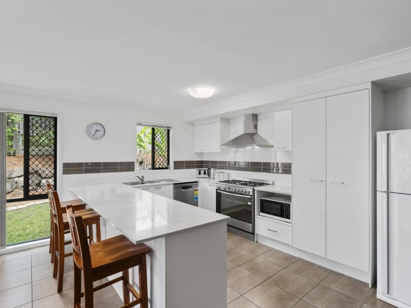 3 Tarrina Crescent, Pacific Pines QLD 4211