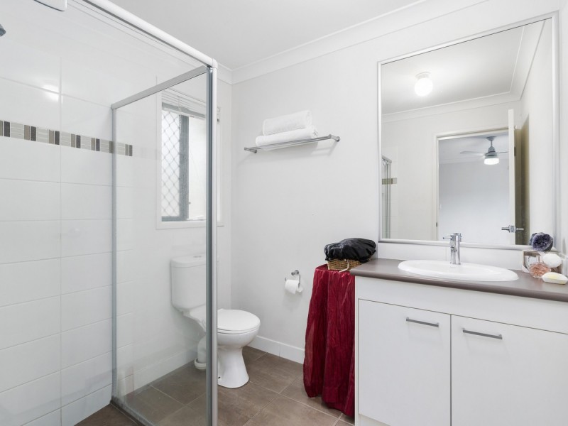 3 Tarrina Crescent, Pacific Pines QLD 4211