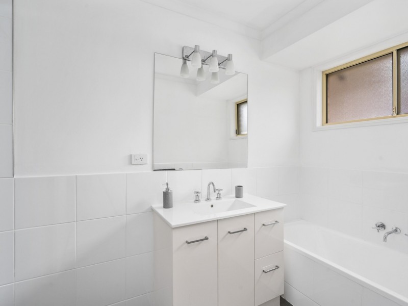 1/40 Village Way, Oxenford QLD 4210