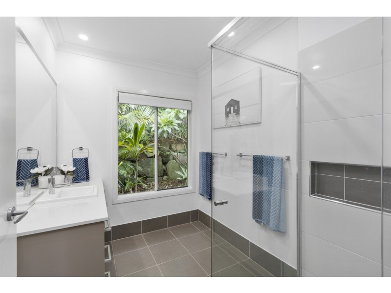 47 Wunburra Circle, Pacific Pines QLD 4211