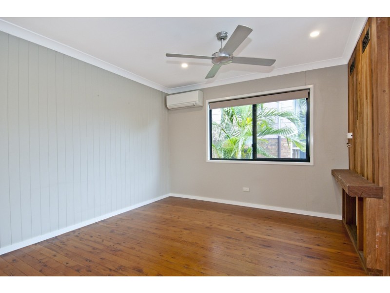 34 Eileen Avenue, Southport QLD 4215