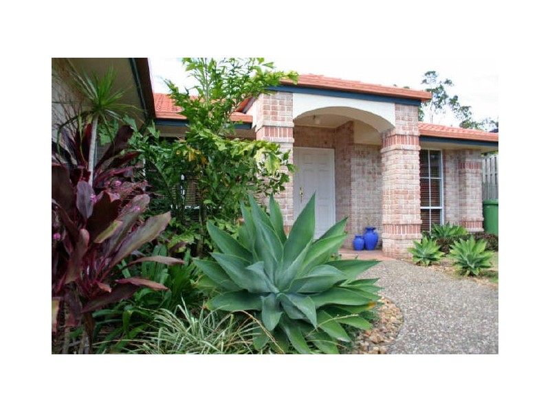 18 Kosrae Street, Pacific Pines QLD 4211