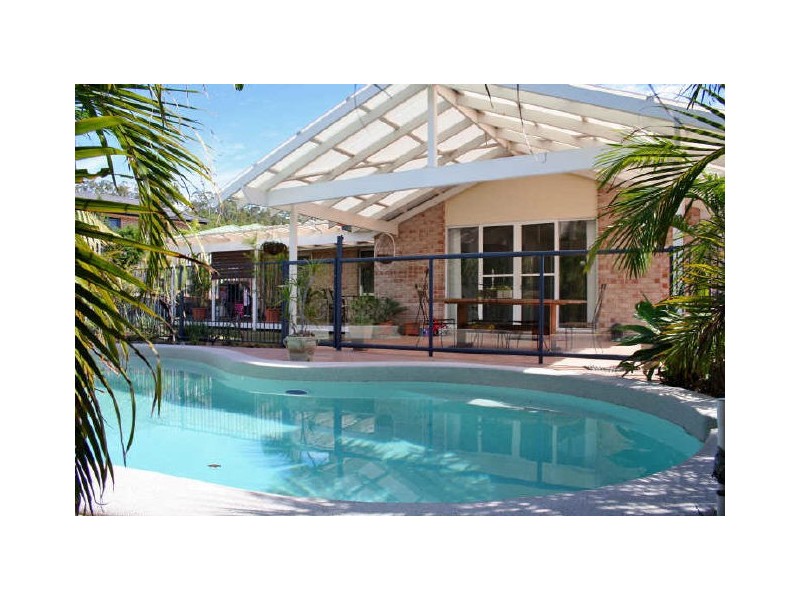 18 Kosrae Street, Pacific Pines QLD 4211