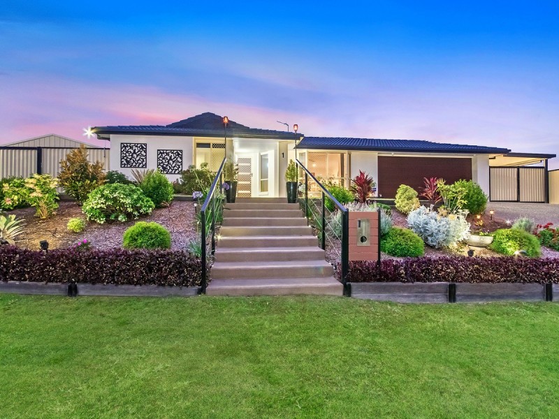 1 Maldon Court, Helensvale QLD 4212