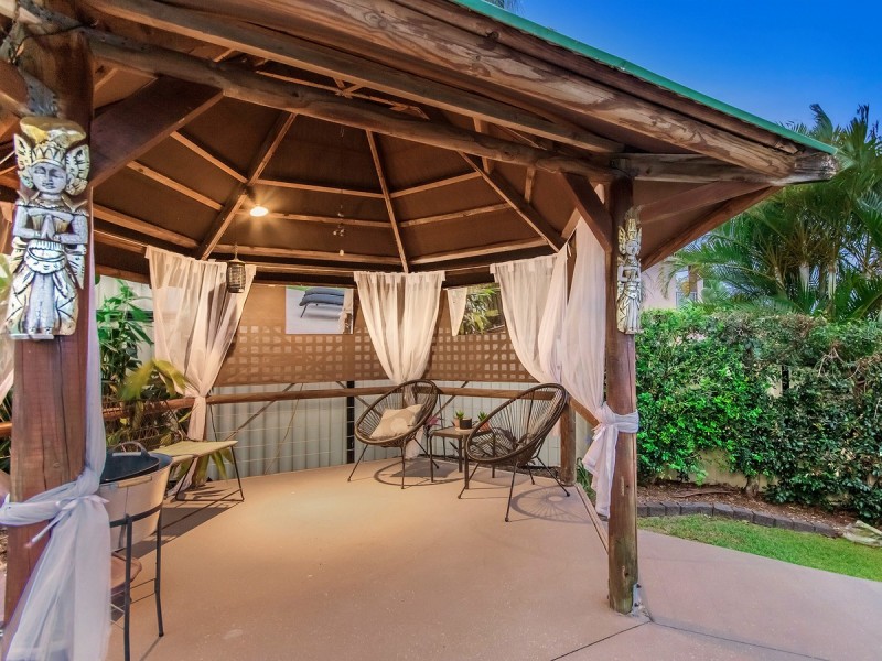 1 Maldon Court, Helensvale QLD 4212