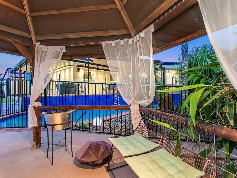 1 Maldon Court, Helensvale QLD 4212