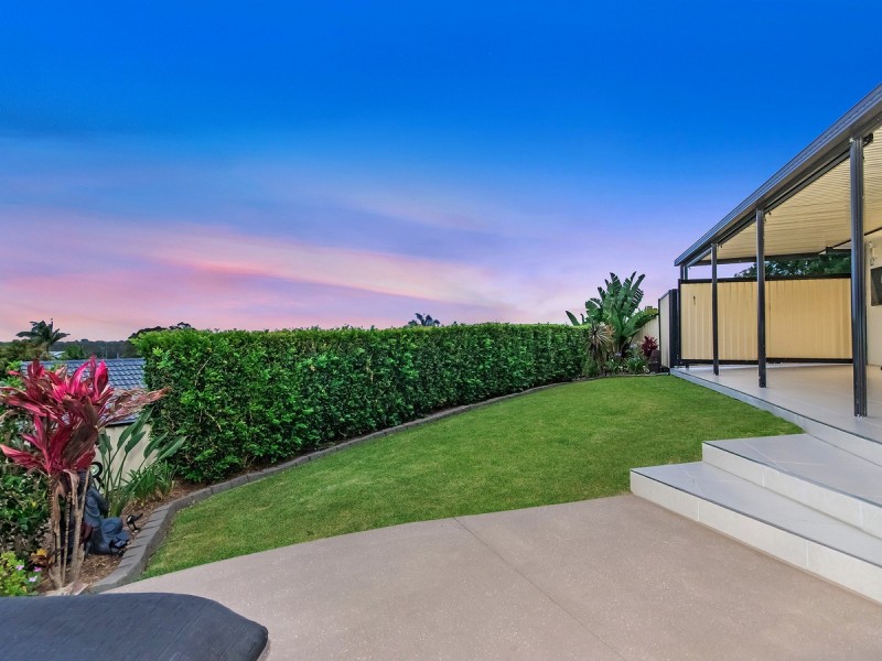 1 Maldon Court, Helensvale QLD 4212