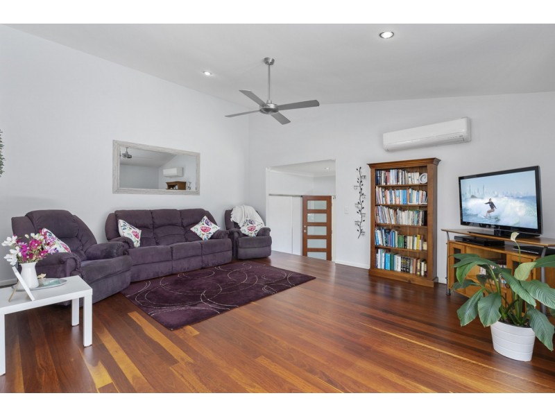 1/45 McRae Circuit, Pacific Pines QLD 4211