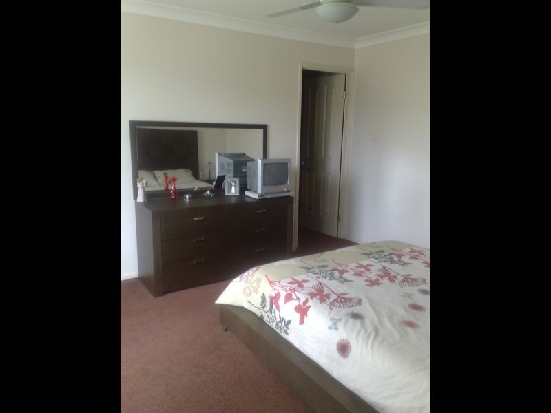 1/87 Victoria Drive, Pacific Pines QLD 4211