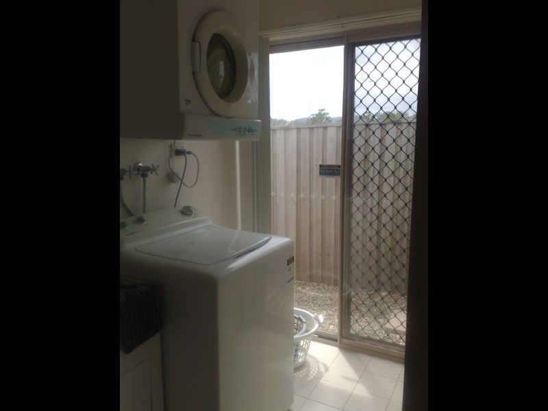 1/87 Victoria Drive, Pacific Pines QLD 4211