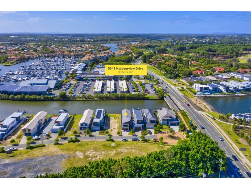 5041 Harbourview Drive, Hope Island QLD 4212