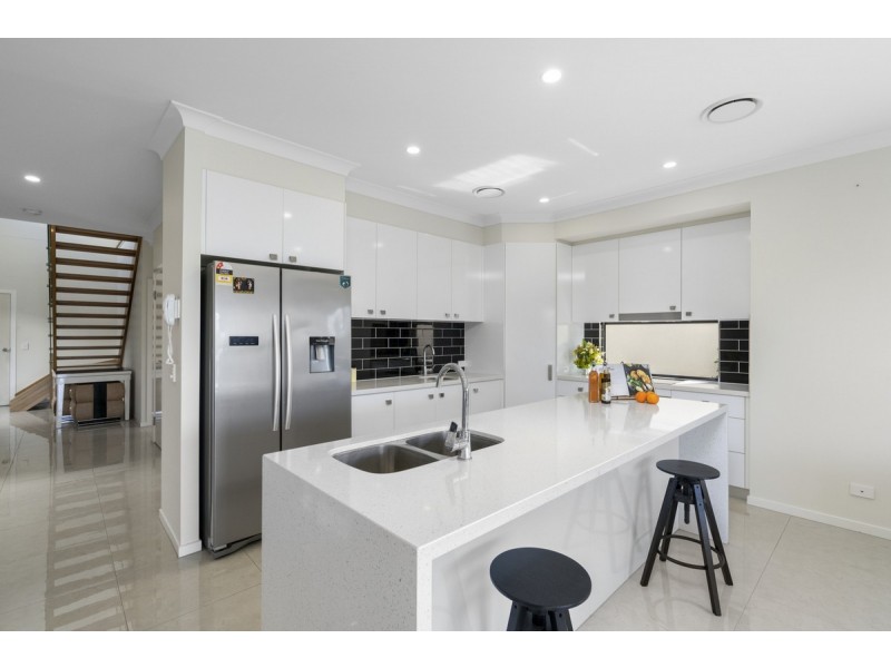 5041 Harbourview Drive, Hope Island QLD 4212