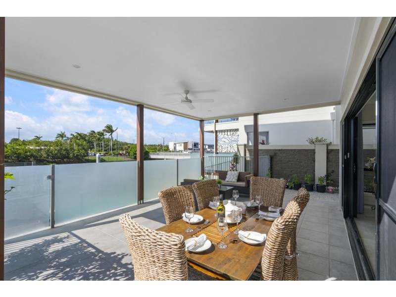 5041 Harbourview Drive, Hope Island QLD 4212