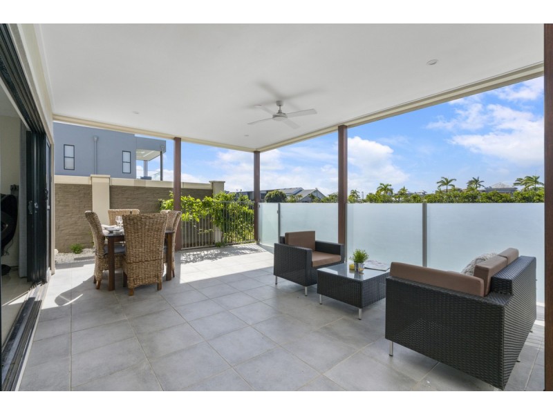 5041 Harbourview Drive, Hope Island QLD 4212
