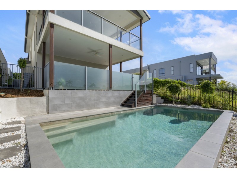 5041 Harbourview Drive, Hope Island QLD 4212