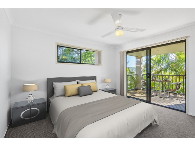 11/1 Santa Isobel Boulevard, Pacific Pines QLD 4211