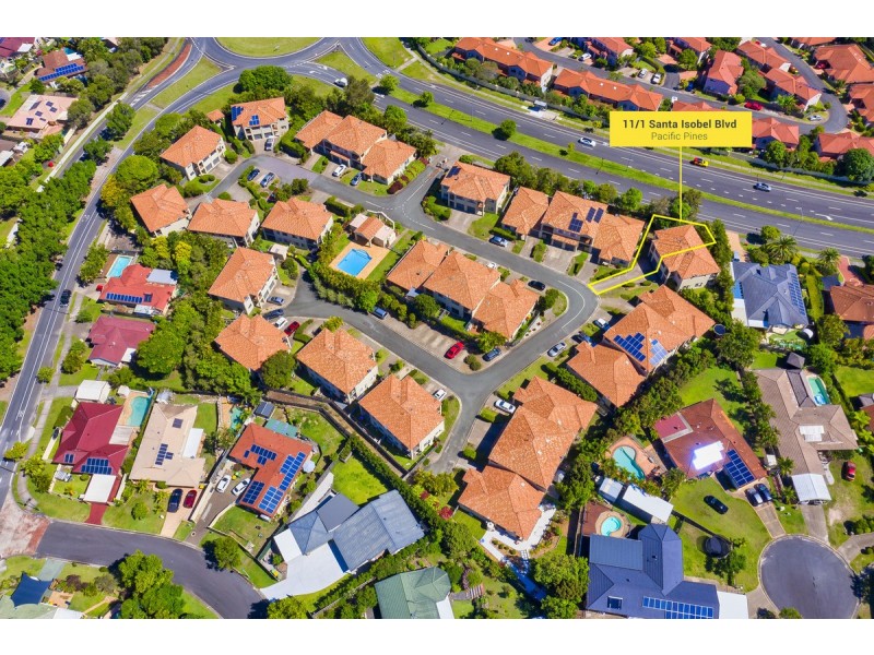 11/1 Santa Isobel Boulevard, Pacific Pines QLD 4211