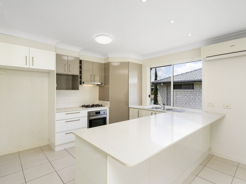 29 Hadrian Crescent, Pacific Pines QLD 4211