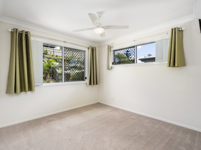 29 Hadrian Crescent, Pacific Pines QLD 4211