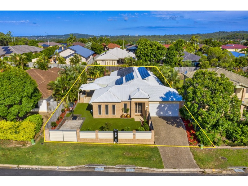 8 Arragan Court, Pacific Pines QLD 4211