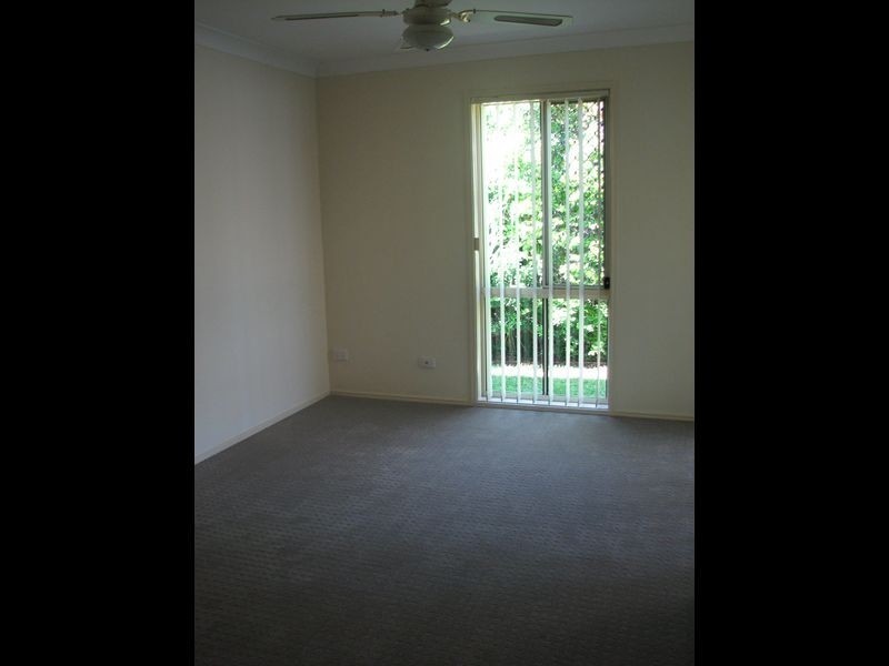 4 Gumview Place, Molendinar QLD 4214