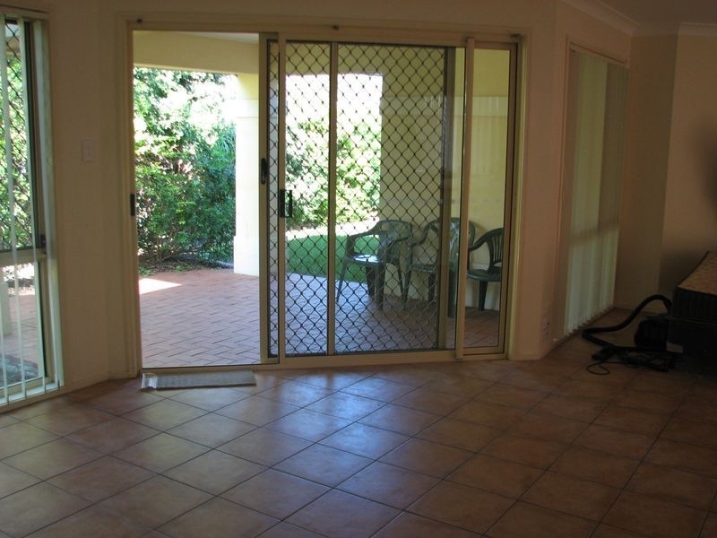 4 Gumview Place, Molendinar QLD 4214