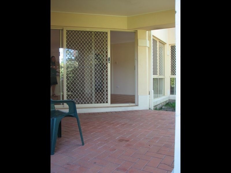 4 Gumview Place, Molendinar QLD 4214