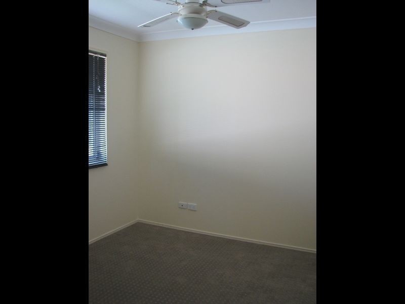 4 Gumview Place, Molendinar QLD 4214