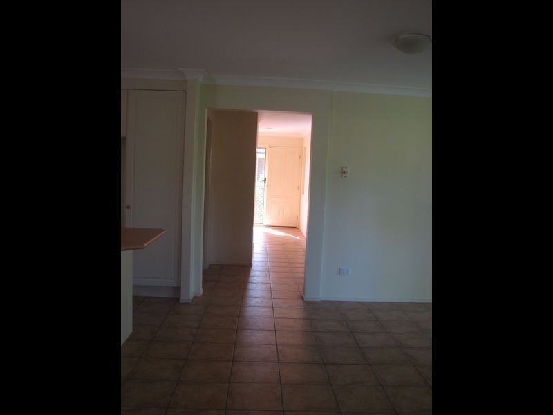 4 Gumview Place, Molendinar QLD 4214