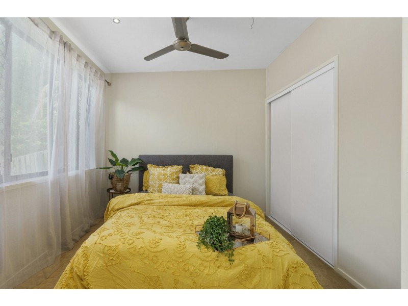 18 McGuire Court, Maudsland QLD 4210