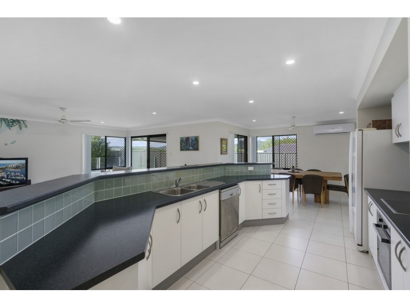 260 Universal Street, Oxenford QLD 4210