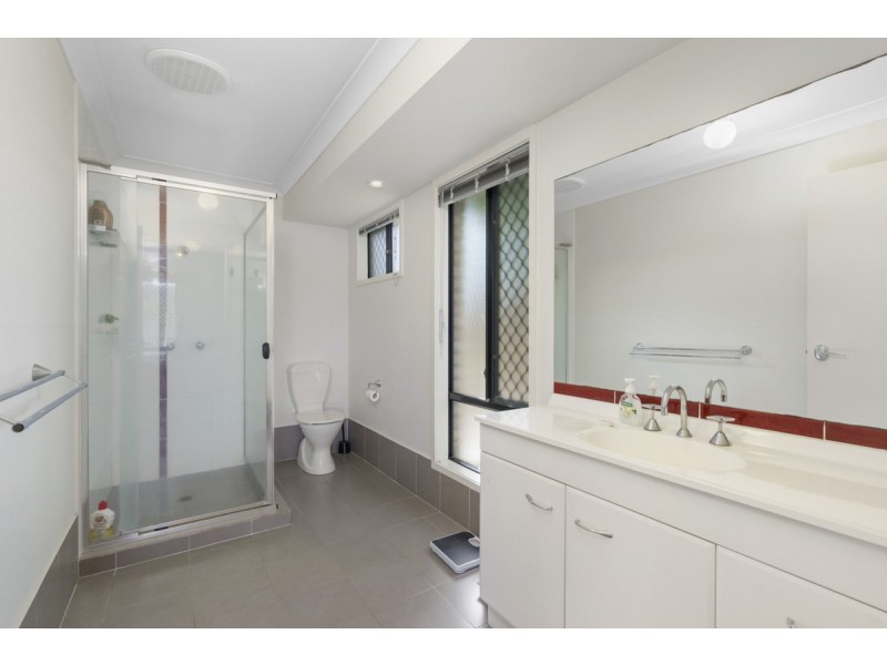 260 Universal Street, Oxenford QLD 4210