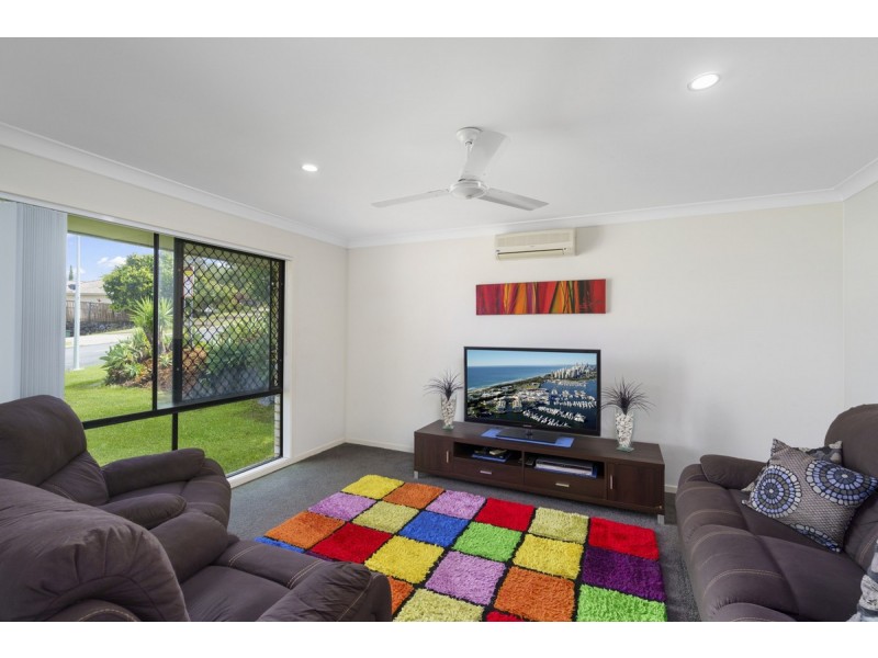 260 Universal Street, Oxenford QLD 4210