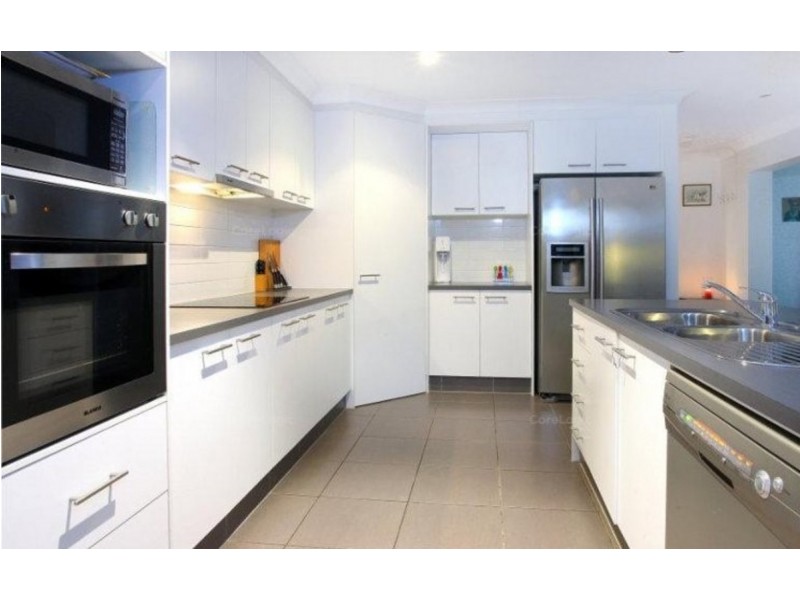 9 Lillypilly Court, Helensvale QLD 4212