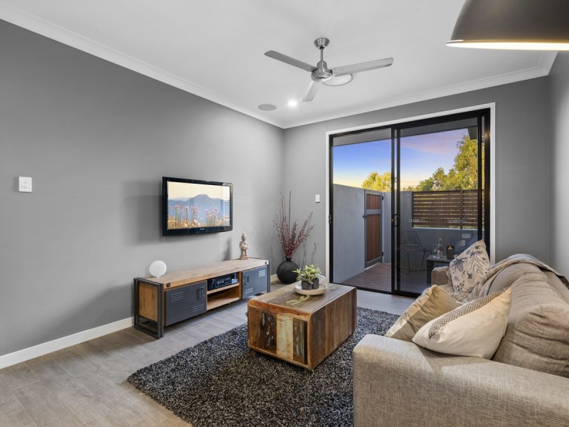 121 Whiptail Place, Advancetown QLD 4211