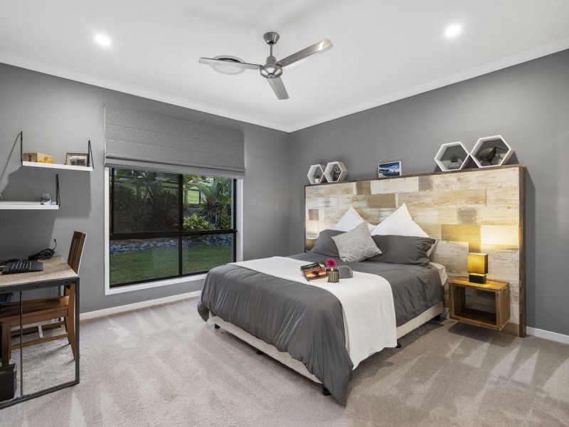 121 Whiptail Place, Advancetown QLD 4211