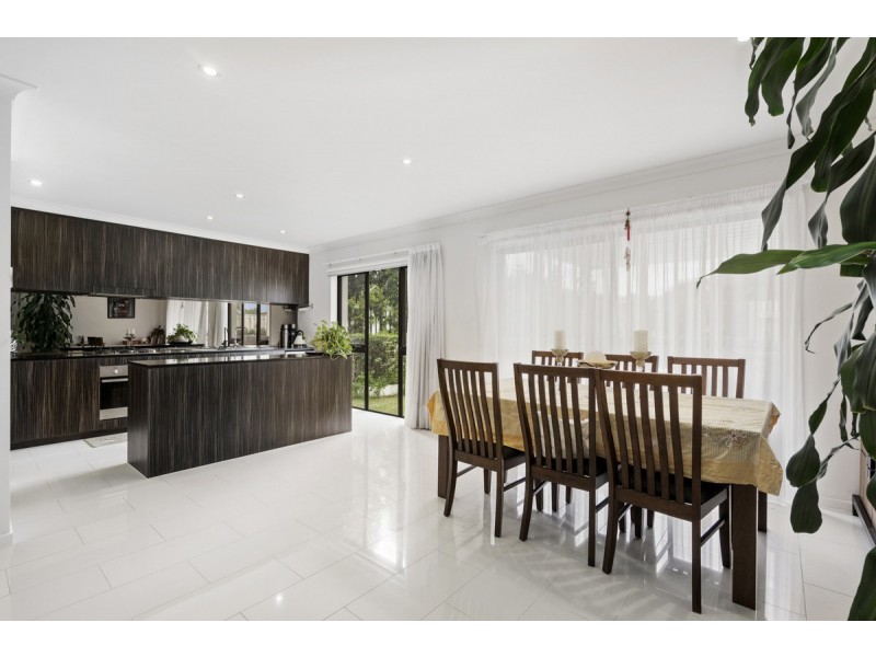 9/26 Hotham Drive, Pacific Pines QLD 4211