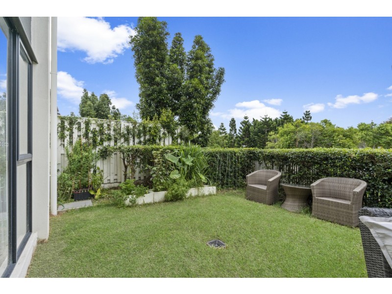 9/26 Hotham Drive, Pacific Pines QLD 4211