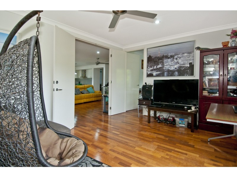 46 Faraday Crescent, Pacific Pines QLD 4211