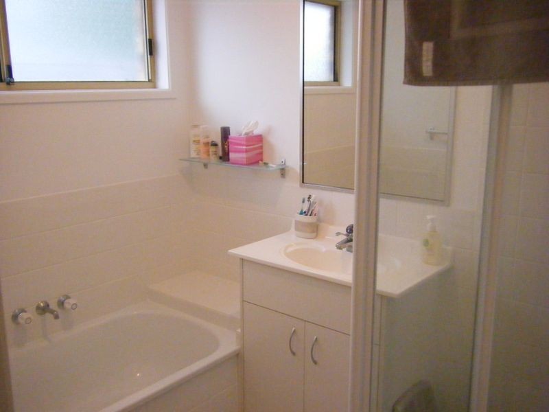 1/4 Monroe Court, Oxenford QLD 4210