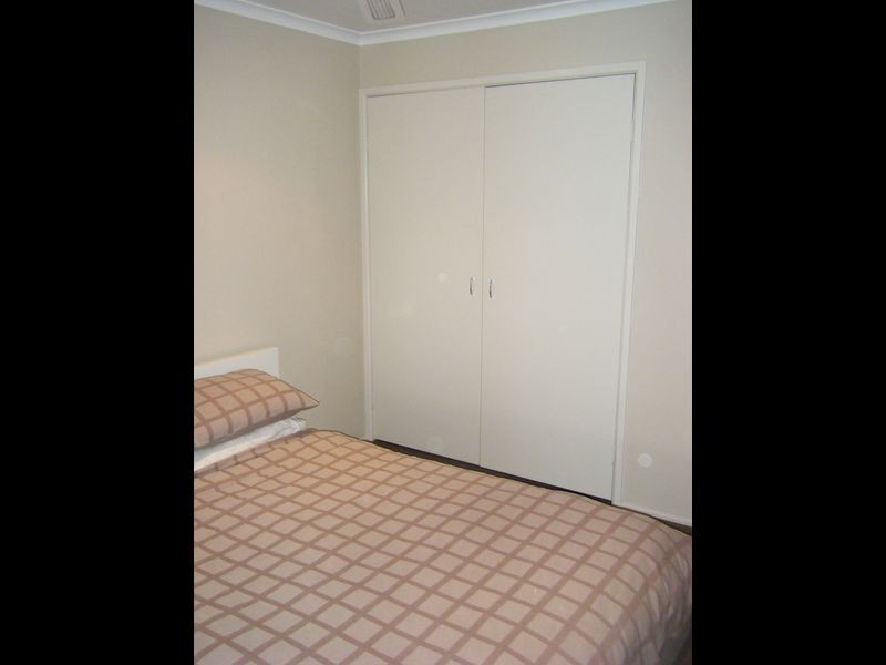 1/4 Monroe Court, Oxenford QLD 4210