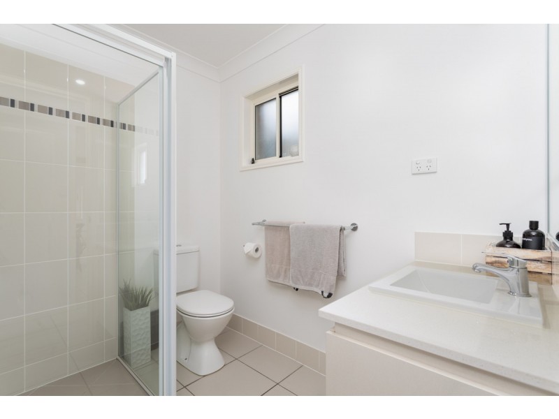 23 Damian Leeding Way, Upper Coomera QLD 4209