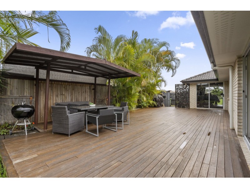 20 Bellinger Key, Pacific Pines QLD 4211