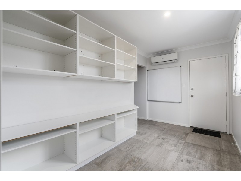 31 Yamba Street, Pacific Pines QLD 4211