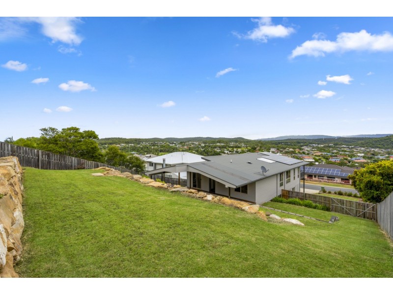 31 Yamba Street, Pacific Pines QLD 4211